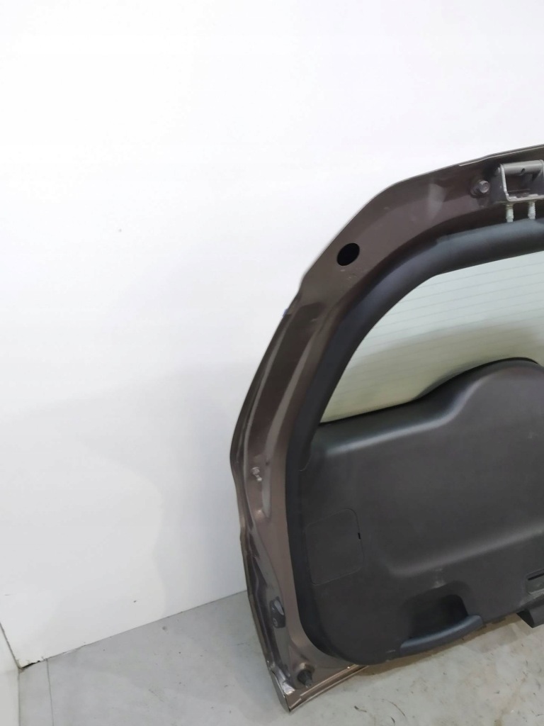 Крышка багажника задний стекло b6s повреждённая hyundai tucson iv 2020- Оригинал
