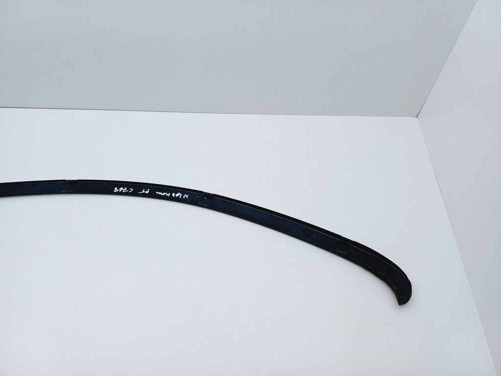 фото №9, Молдинг скло правий задня mercedes c w203 kombi nr174
