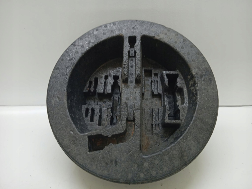 фото №1, Захист вкладка колеса запасного avensis ii t25