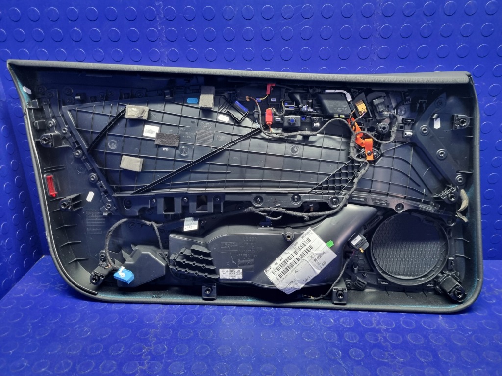 Купити Карта правих дверей алькантара  ambiente audi a5 f5 кабріолет  oem 8w7867106c
