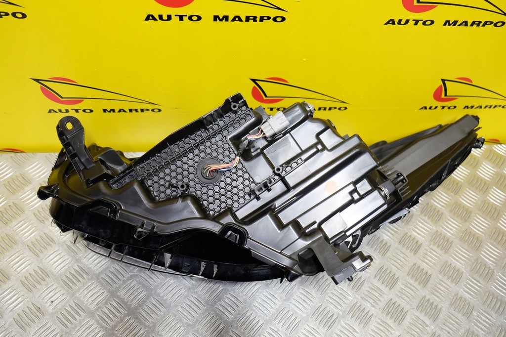 фото №10, Toyota highlander 2019- фара лампа full led правая czarna 8 usa