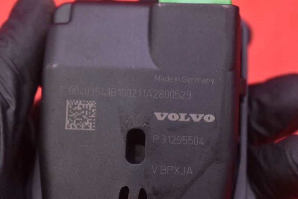 фото №7, Камера датчик датчик радар столкновения 31295504 volvo v60 1 i 10-13