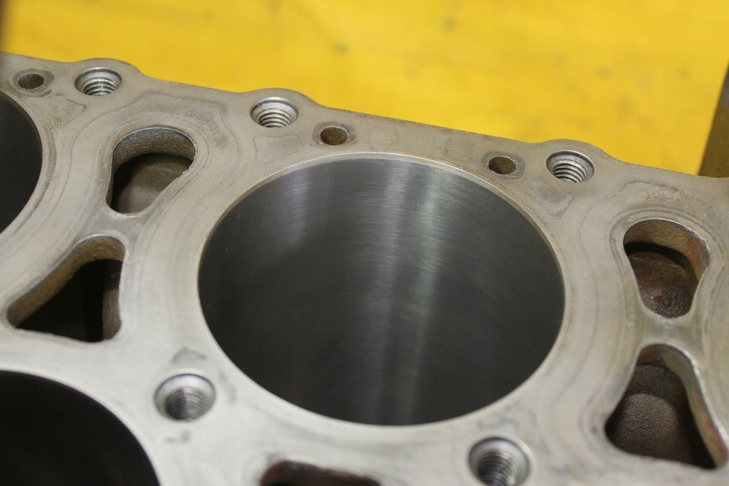 фото №6, Блок двигателя vw phaeton 3.2 fsi 022103021s bkl ayt