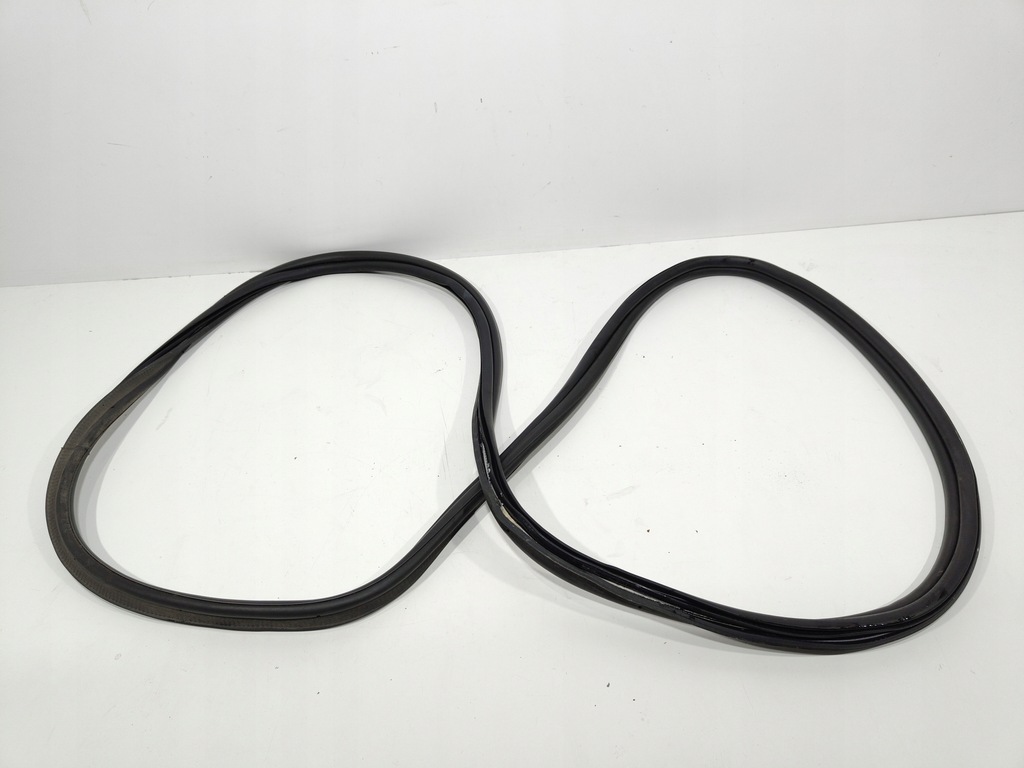 фото №1, Прокладка крышки задний land rover range rover evoque lr128754 nowa!