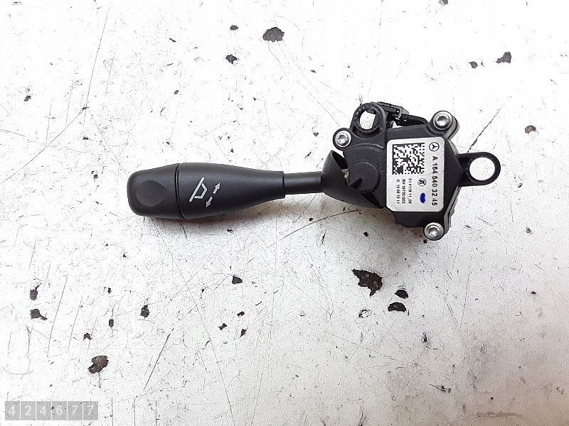 Купити 2010 mercedes s class перемикач a1645403245