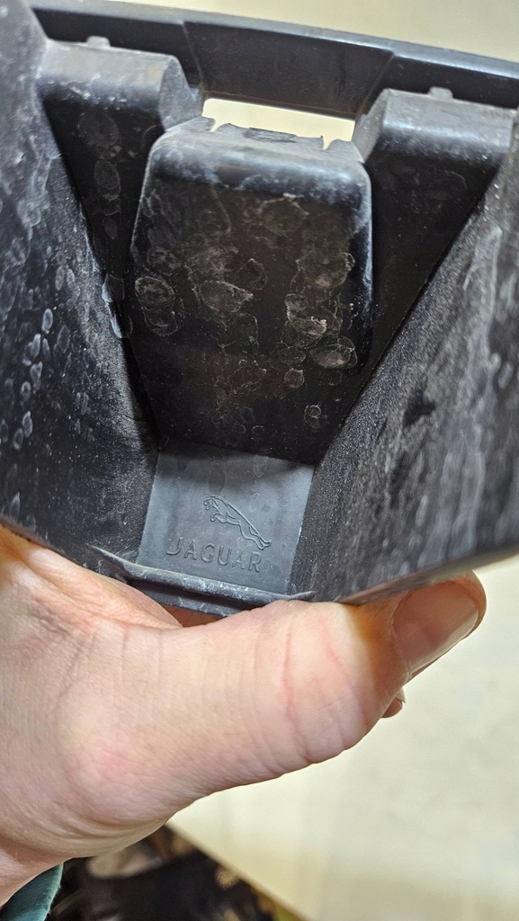 фото №7, Напрямна кронштейн бампера задня задній jaguar f-pace hk83-17e855-ad