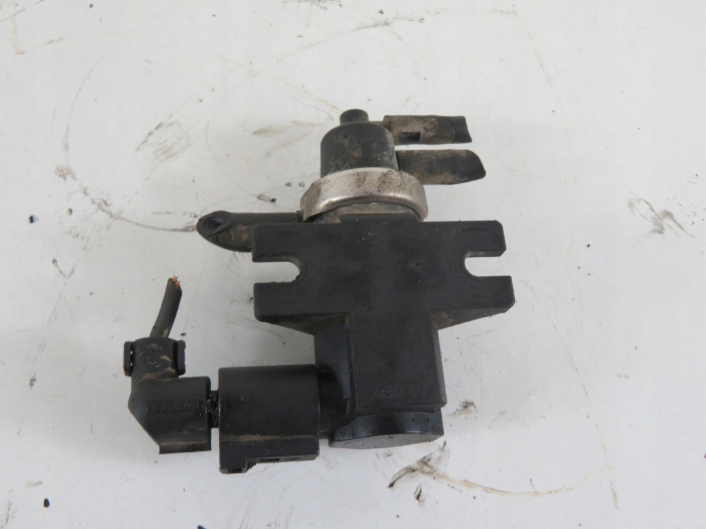 фото №1, Клапан вакууму vw golf iv variant 1j5 1.9