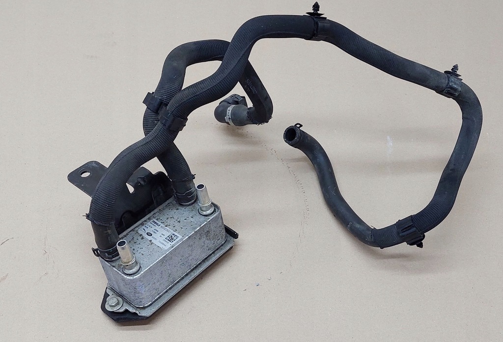 фото №1, Радиатор масла land rover velar l560 2.0d