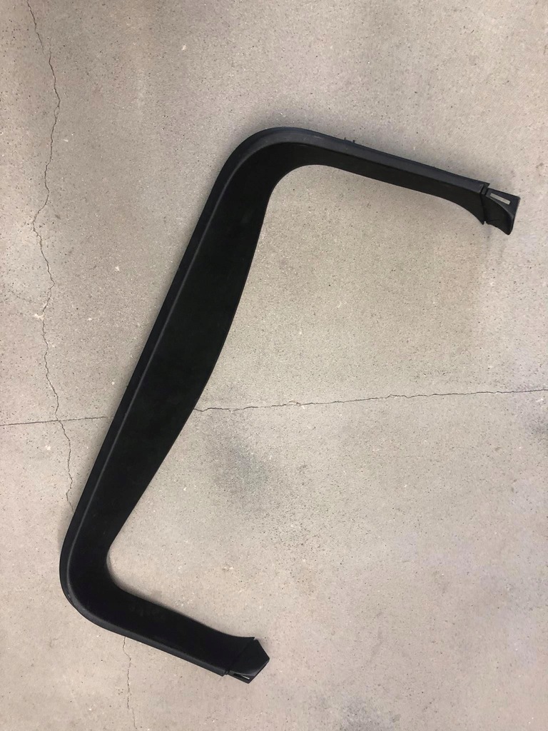 фото №1, Jeep grand cherokee 2017+ wk2 обивка крышка багажника