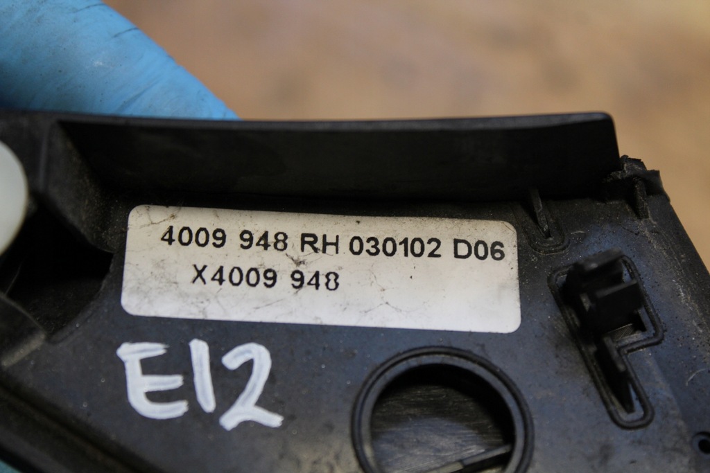 фото №14, Заглушка крыла правая corolla e12 60117-02020