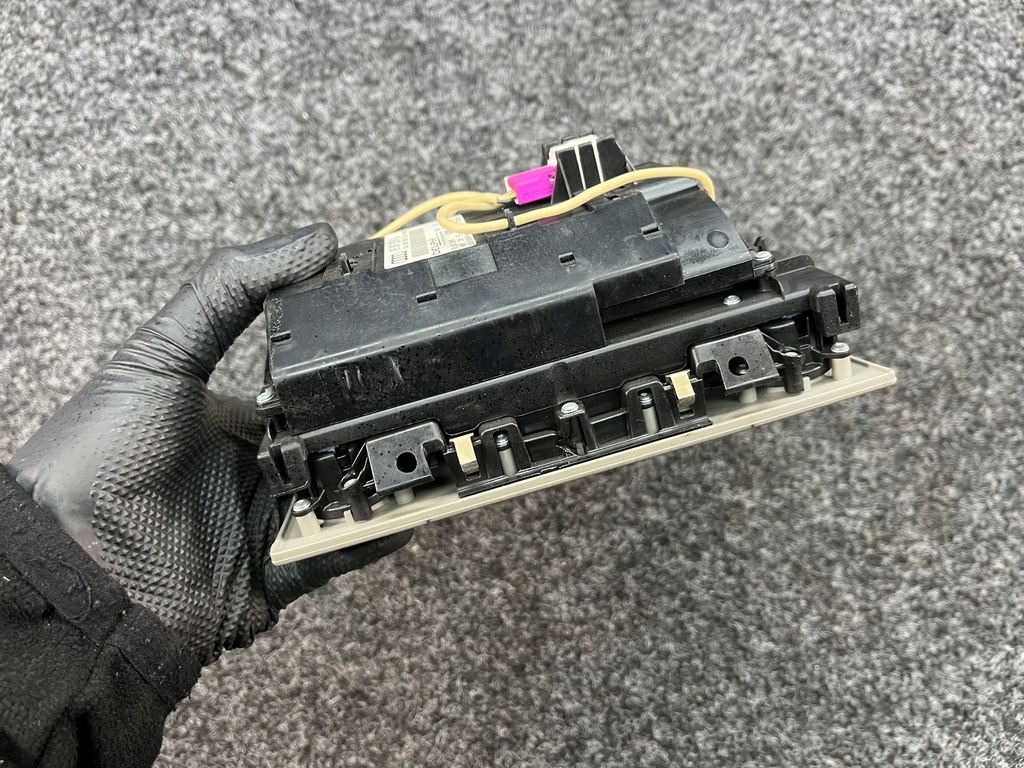 фото №12, Audi a8 d3 освітлення лампа стельовий 4e0907135a