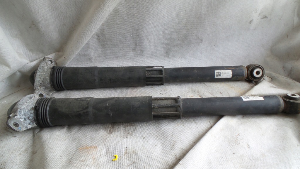 фото №1, Амортизатор задняя левый правый 5q0512013gn golf vii амортизатор задний