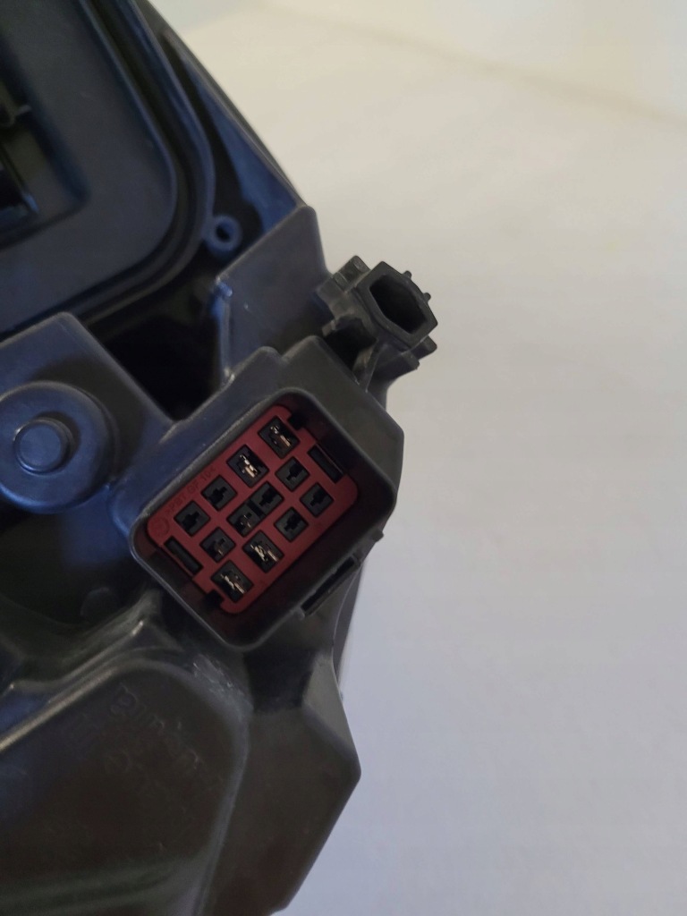 Volvo v40 рестайлинг  фара левая full led система левый 31420443 Доставка