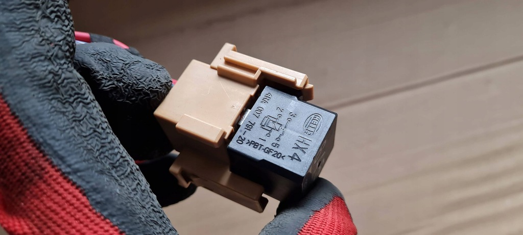 фото №8, A4 b8 s4 реле штекер струму потужності 4h0951253a a6 c7 4g a7 q5 a5