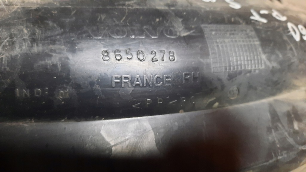 фото №3, Подкрылок правый задняя volvo s60