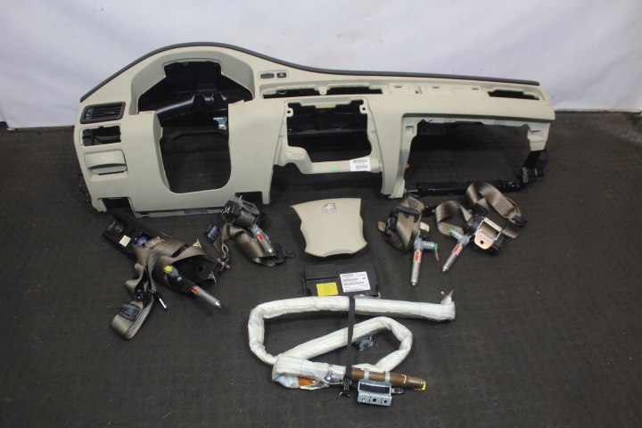 фото №1, Приборная панель приборная подушка безопасности подушки безопасности ремни s80 ii