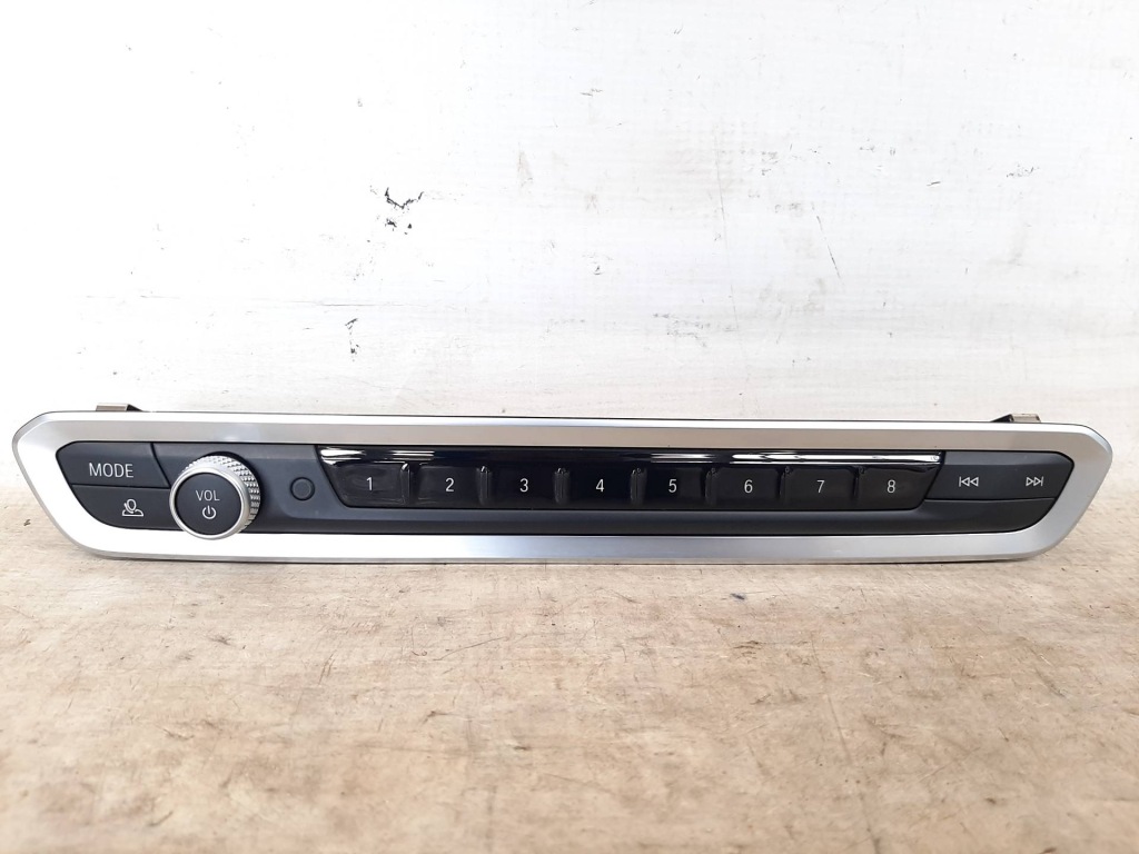 фото №1, Панель радіо bmw x5 g05 x6 g06 x7 g07