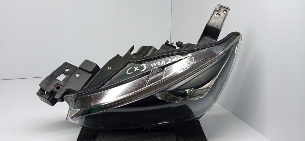 фото №11, Mazda cx-3 cx3 15- лампа ліва перед передня звичайна 3 pin d10e-51040