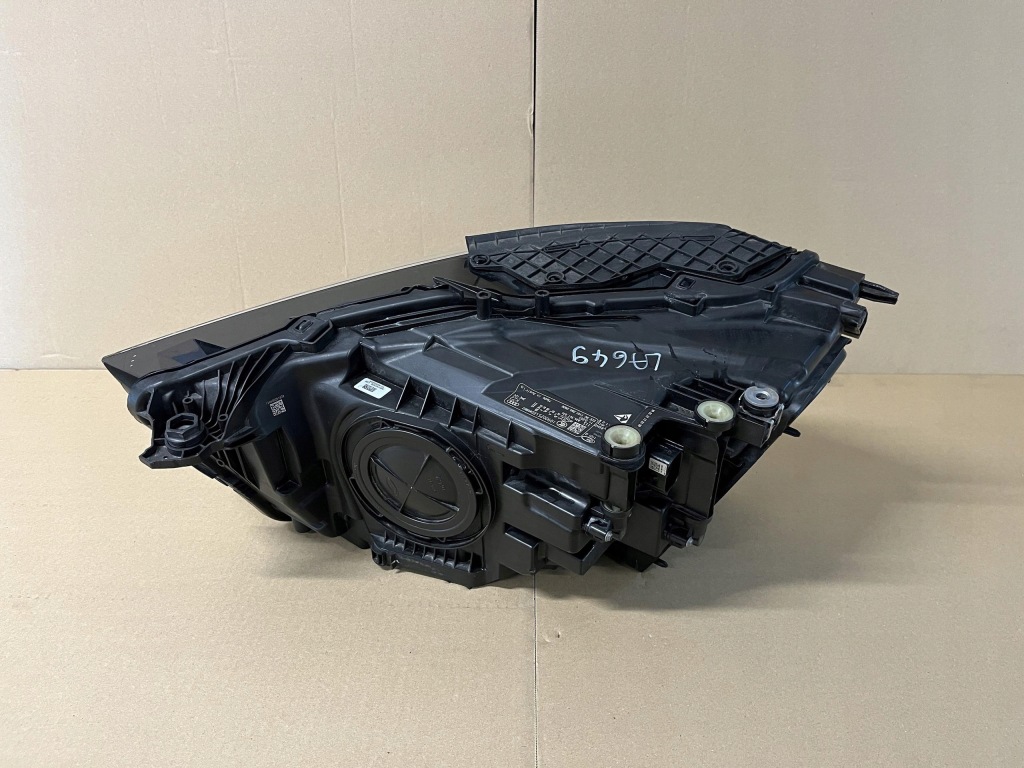 Audi q3 83a фара правий перед full led 83a94134 Ціна