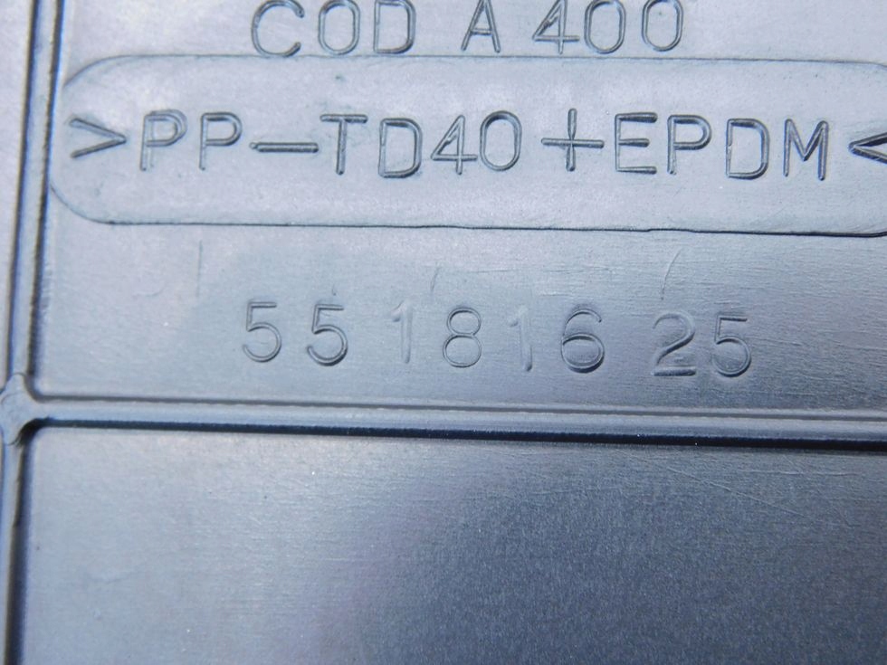 фото №12, Корпус захист розподільного валу alfa romeo 147 1.9 16v jtd 156 корпус ремінь