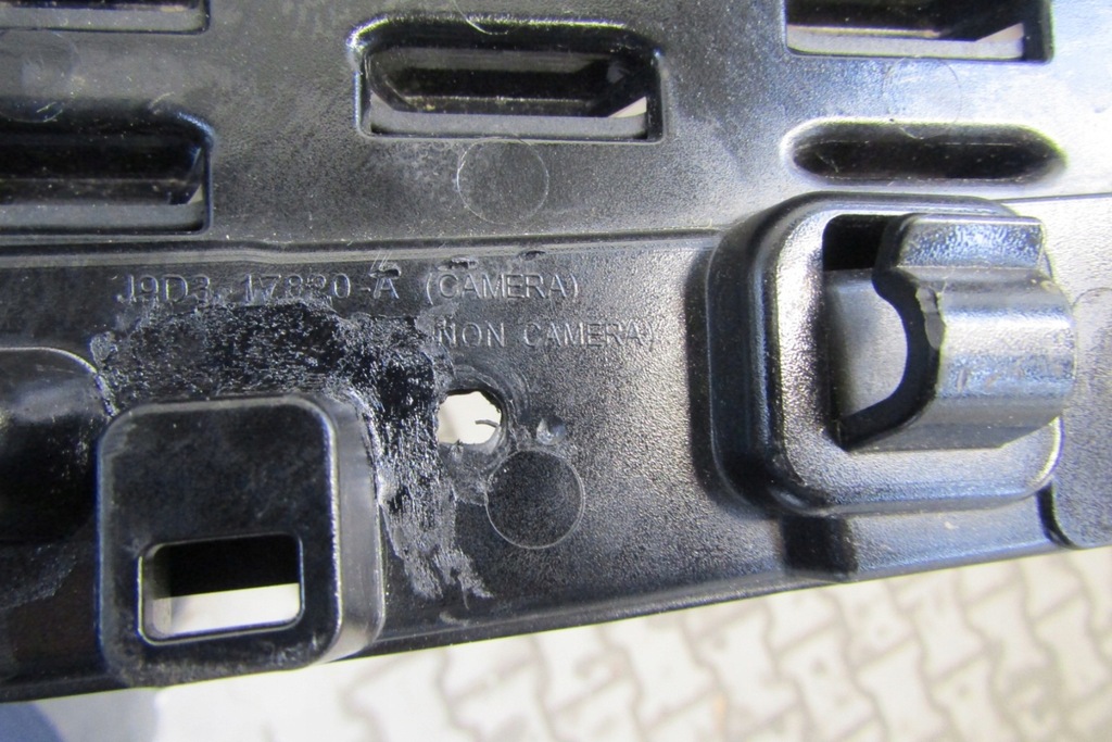 фото №8, Решітка радіатора решітка радіатора кронштейн бампер перед jaguar ipace 18-