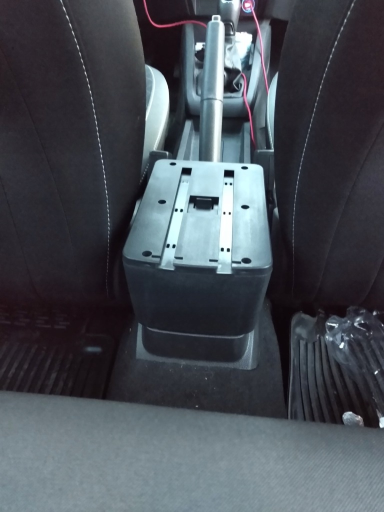 фото №10, Подлокотник skoda fabia iii 3 mk3 2014-2021