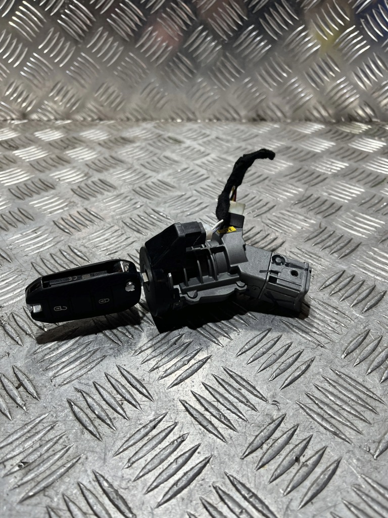 Купити Замок запалювання з ключ opel frontera c 24- електрик