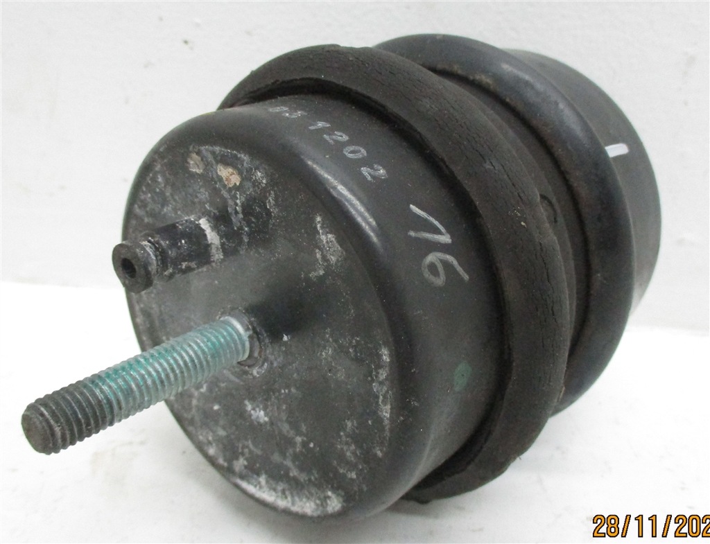 фото №6, Подушка двигателя vw phaeton 3d 3.2 v6 3d0199381d