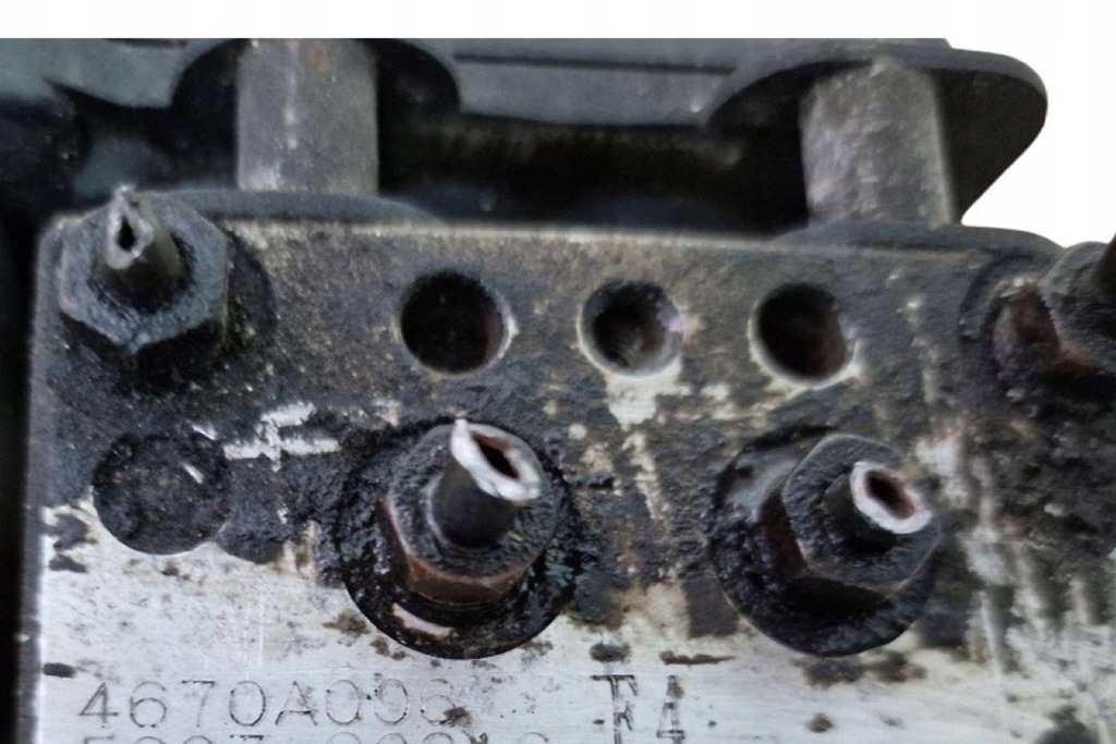 фото №8, Насос abs mitsubishi outlander i cu_w 4670a006 2.4l бензиновый 2005