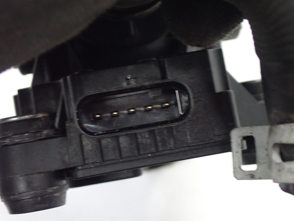 фото №9, Клапан циркуляция wody электроклапан 9j1963375e porsche taycan turbo s 21r