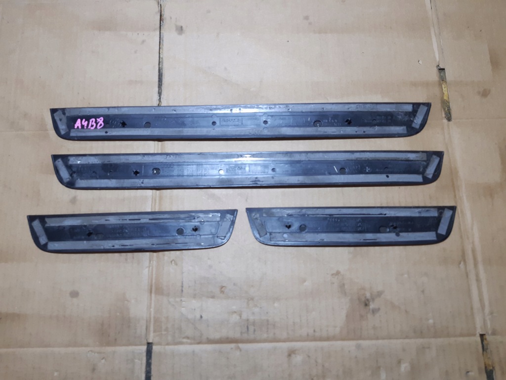 Купить Audi a4 b8 s-line накладки пороговые комплект 8k0853373b 8k0853374b