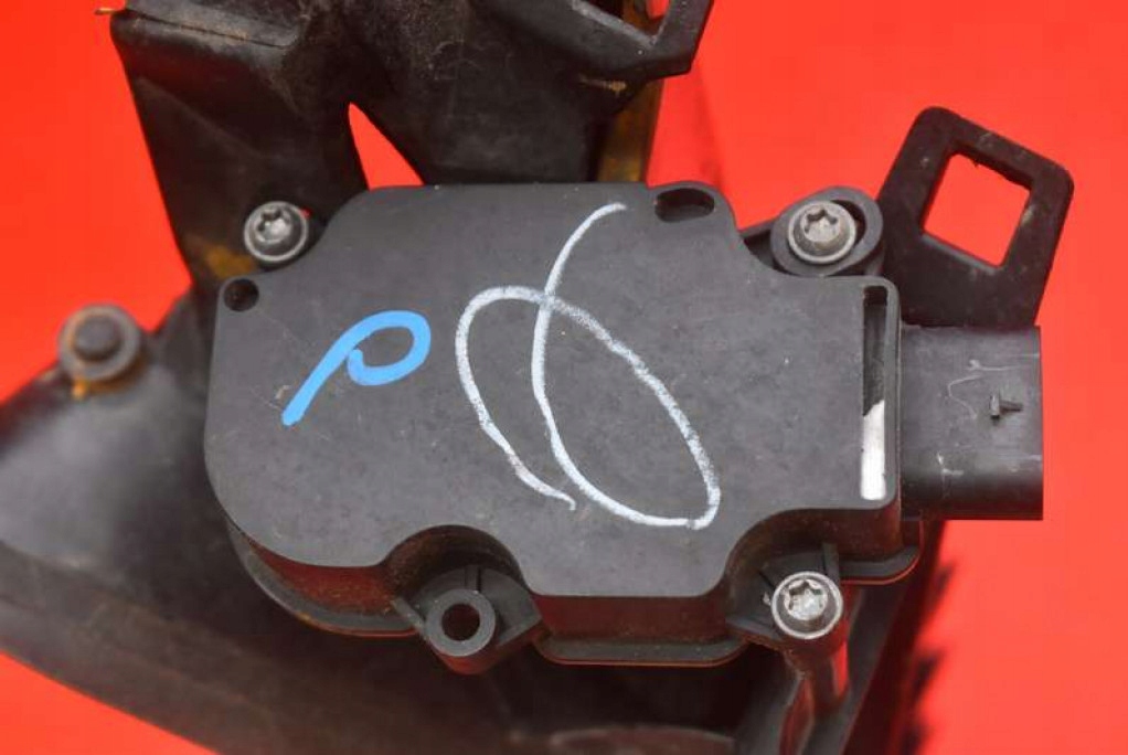 фото №9, Решітка бампера права жалюзі 1058007-00-i tesla model s lift 16-21