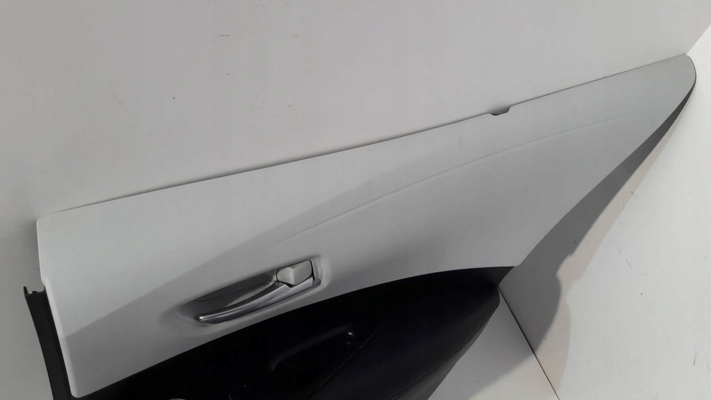 фото №8, Toyota corolla e21 обшивка двері 67613-026640 правий задній хетчбек et17