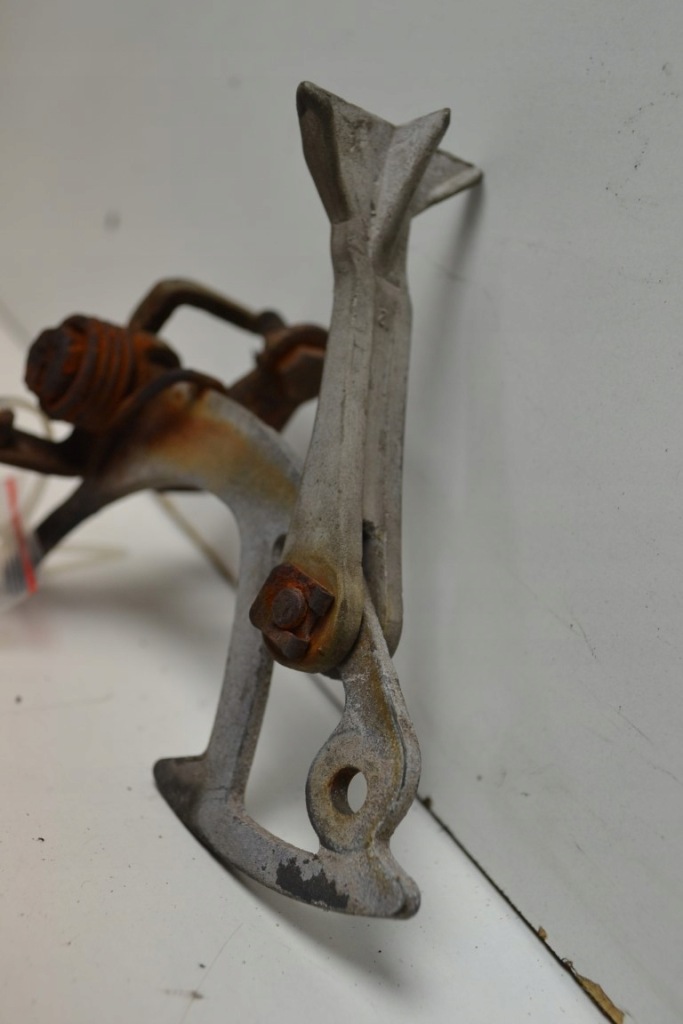 Mercedes w126 se sel тяга открывания капот Недорого