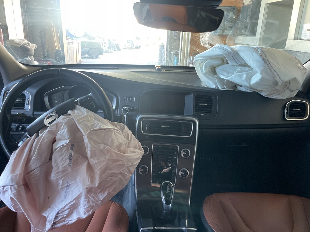 фото №8, Бардачок пассажира europa volvo s60 iii