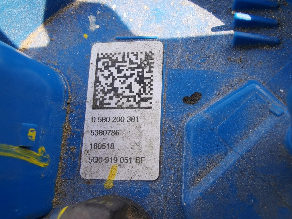 фото №7, Skoda karoq kar 2018r 1.0 tsi 85kw bak топлива насос заливная горловина комплект 5q0201085l