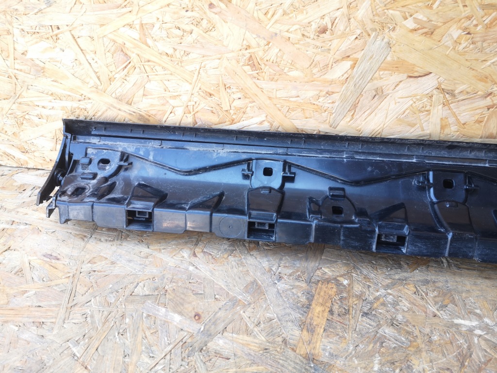 фото №6, Mercedes v klasa w447 молдинг порог левая amg