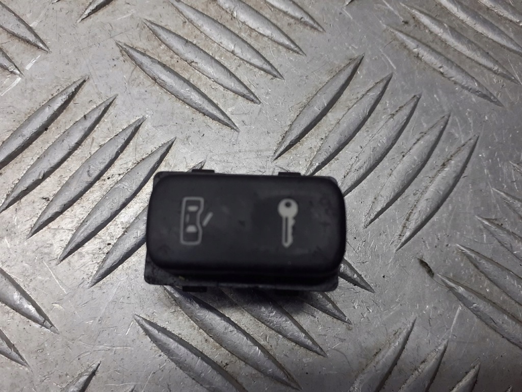 фото №1, Кнопка переключатель замка центрального skoda octavia ii 1z0962125a