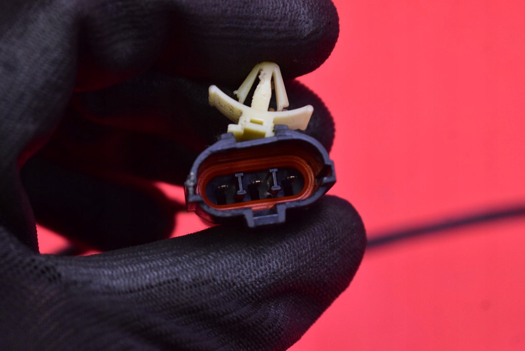 фото №7, Ручка левая перед передняя графитовая kia magentis 2 ii 06-08