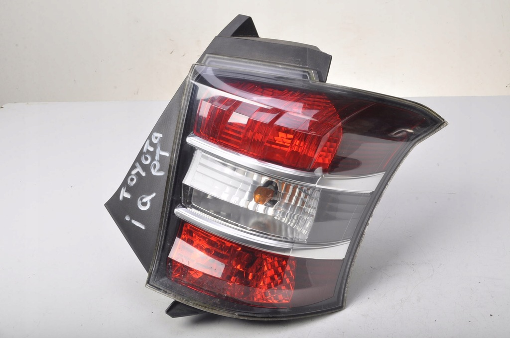 фото №1, Toyota iq лампа правая задняя правый задняя