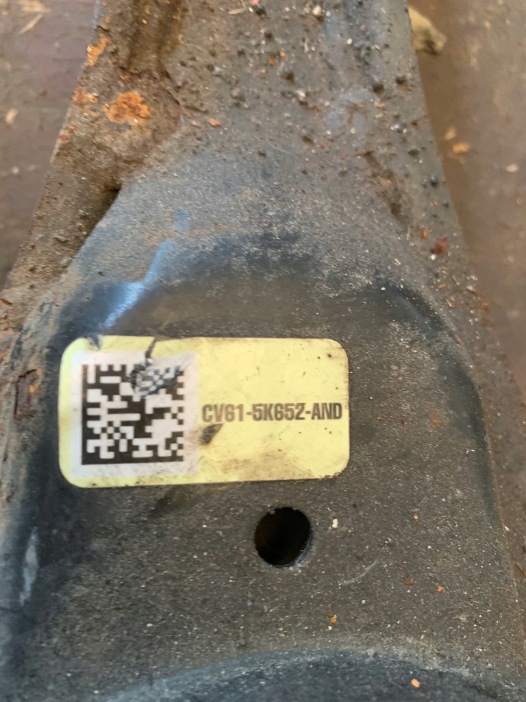 фото №3, Поворотный кулак задняя ford escape