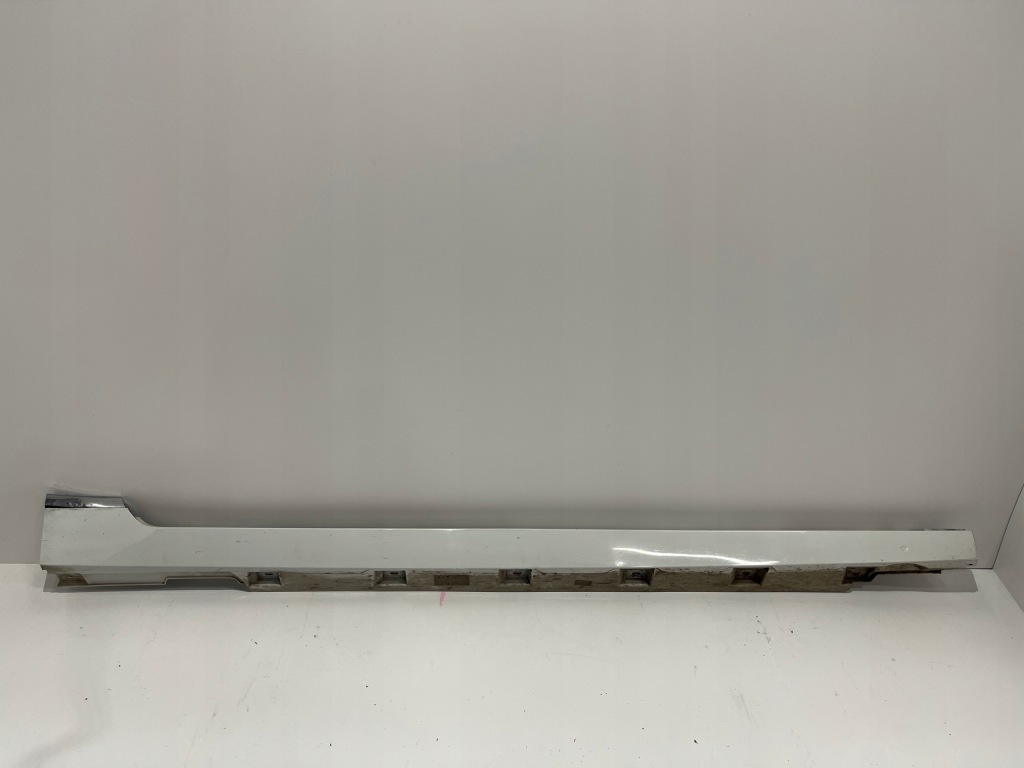 фото №1, Vw passat b8 молдинг порог правая 3g0853858f