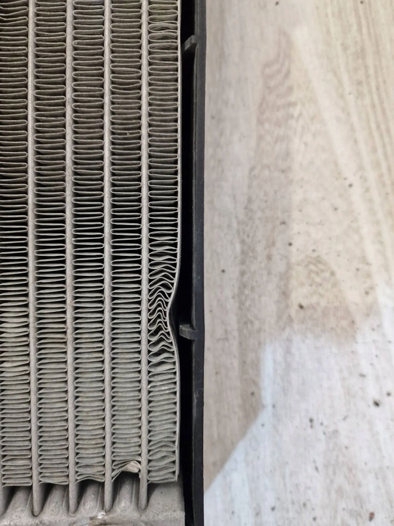 Bmw оригинальный номер 17117806190 радиатор воды Киев