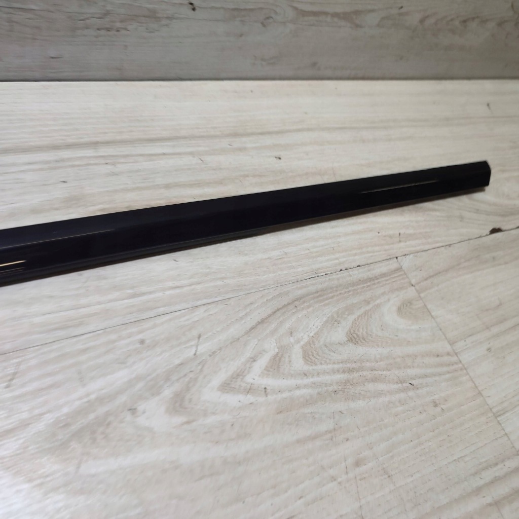 Напрямна скло задній задній сторона права jaguar f-pace p7fp в Україні