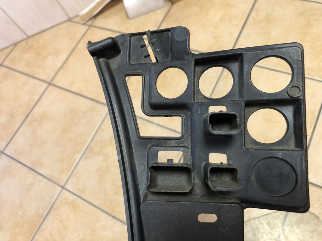 фото №6, Citroen c4 picasso напрямна лівий бампера 9654195980