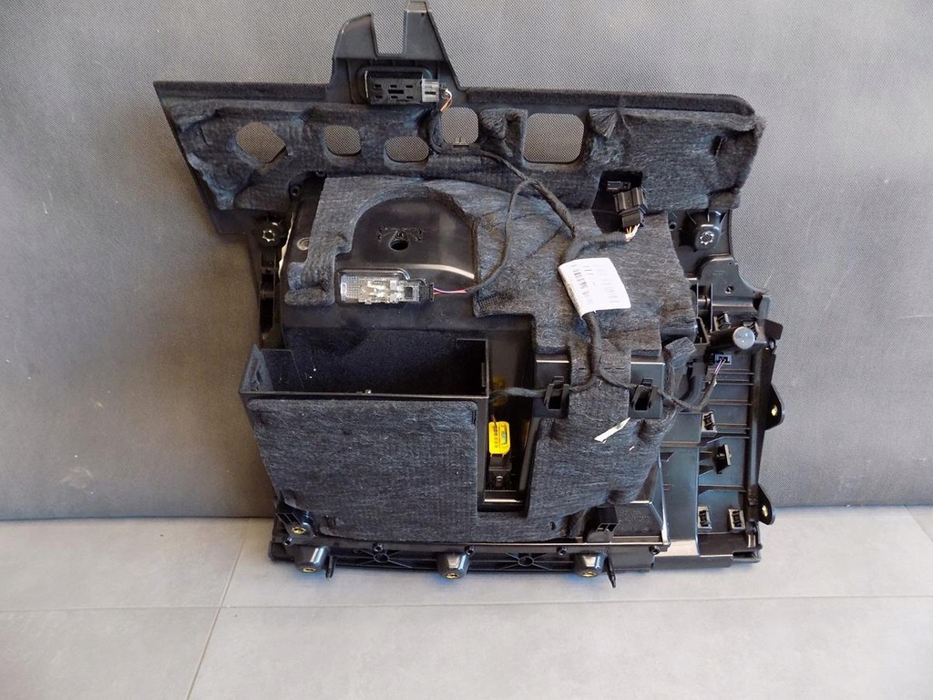 фото №6, Audi s8 a8 d4 бардачок пассажира 4h1857096f