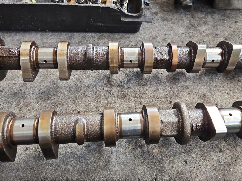 Головка валы комплект  toyota corolla e12 3zz 1.6 vvti Цена