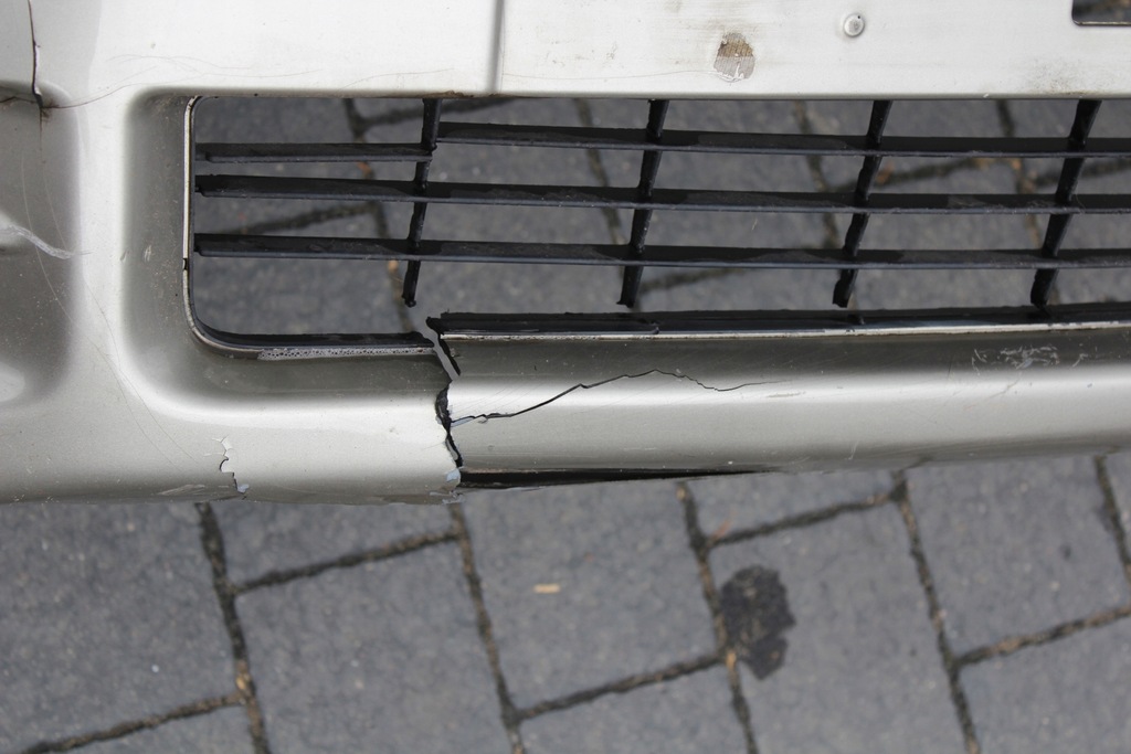 фото №16, Бампер перед toyota avensis verso