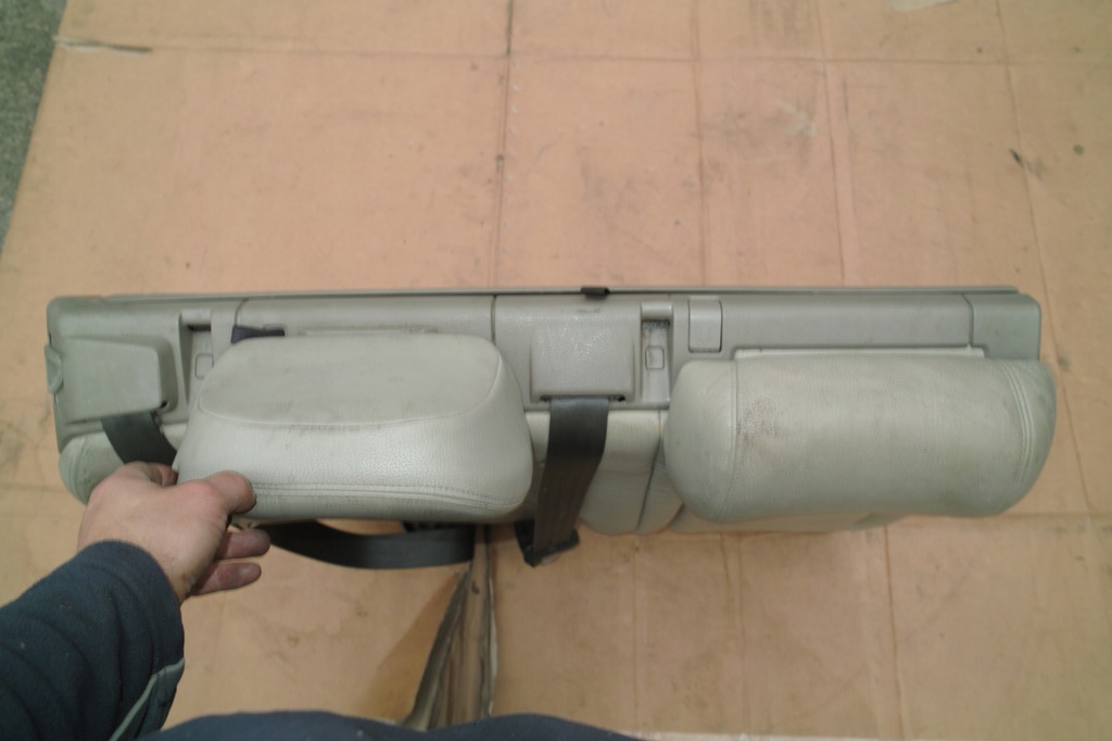 фото №6, Volvo v70 оббивка спинка pas натягувач задня шкіра