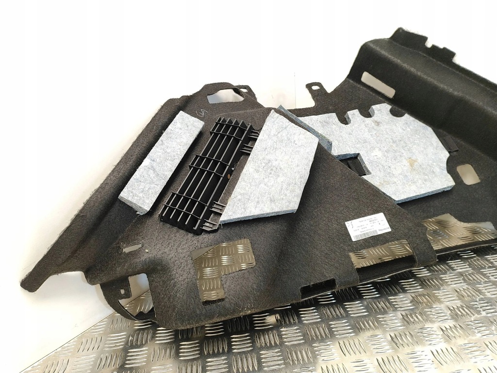 фото №7, Citroen ds7 crossback 2018 задняя сторона правая обшивка / обивка / багажника